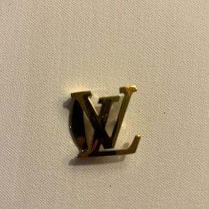 Louis Vuitton belt Buckle.